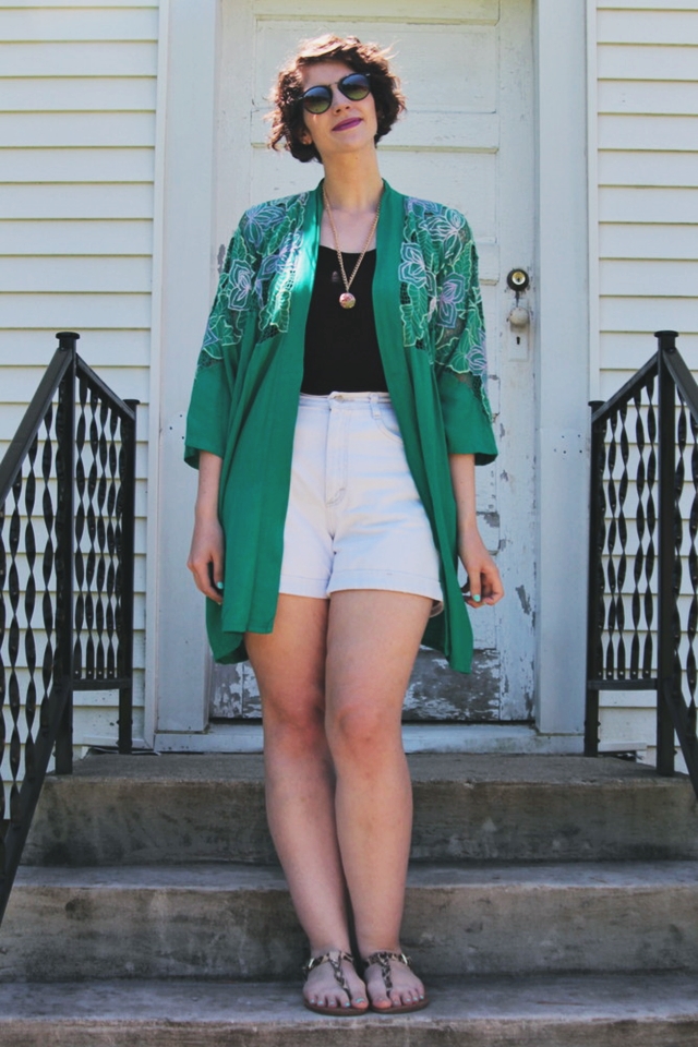 Outfit: Denim high waisted shorts, vintage green kimono, purple lipstick. 14 Best Outfits of 2014 hannah rupp the outfit repeater thrifted fashion clothes
