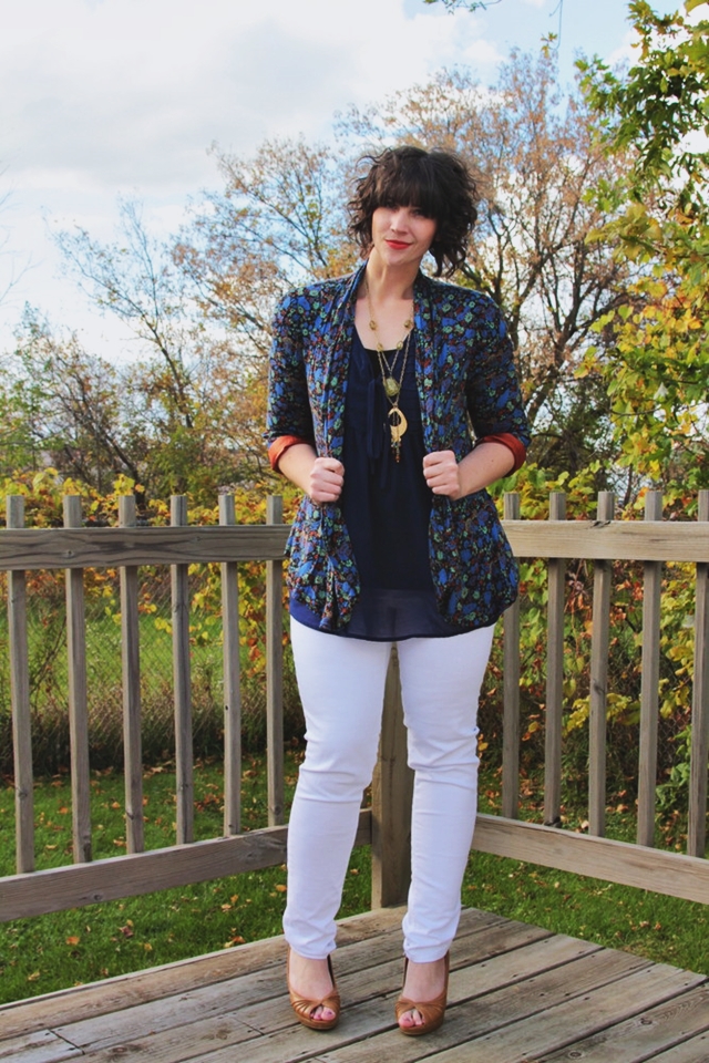 Outfit: Blue floral blazer, white jeans, and curly Carly Rae Jepsen hair. 14 Best Outfits of 2014 hannah rupp the outfit repeater thrifted fashion clothes