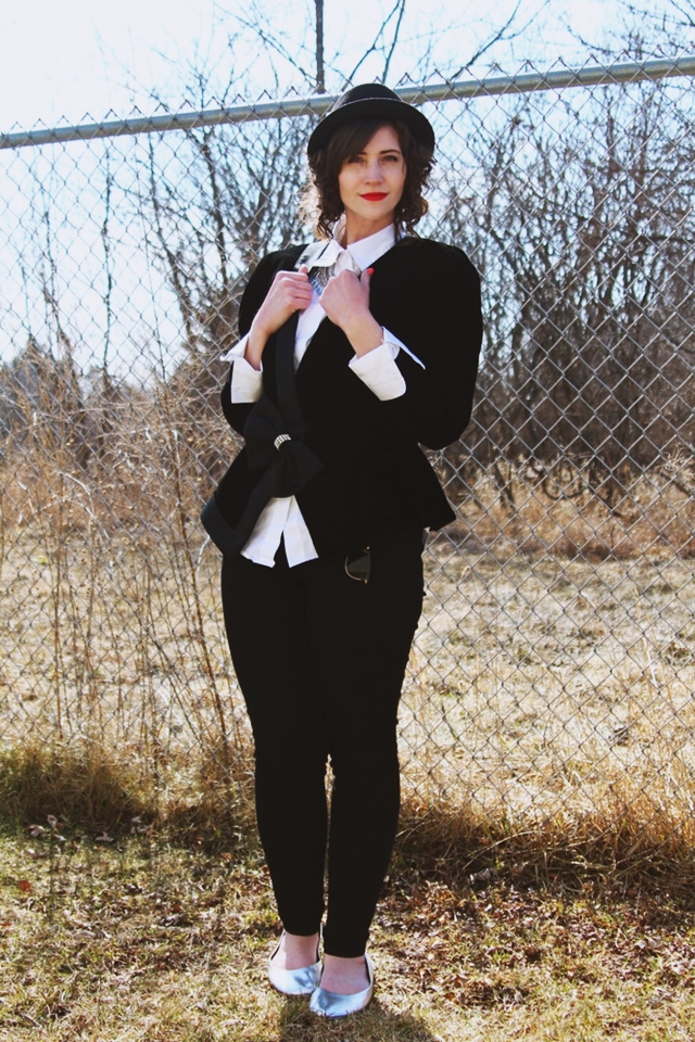 This Is What My Birthday Suit Looks Like | theoutfitrepeater.com hannah rupp the outfit repeater birthday suit vintage thrifted