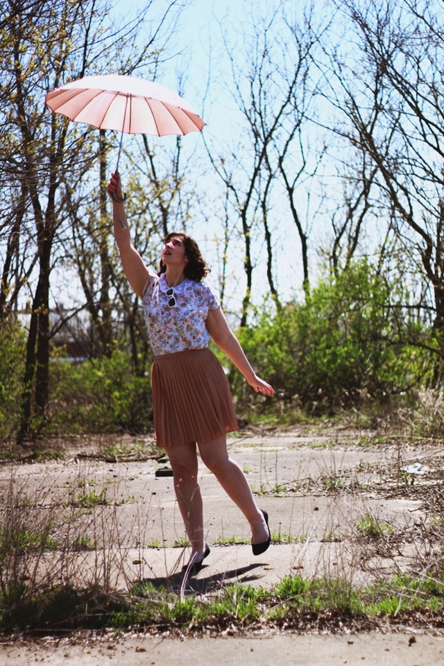 Spring Outfit Styled by Mademoiselle Ruta on The Outfit Repeater umbrella-collab-spring-outfit-05