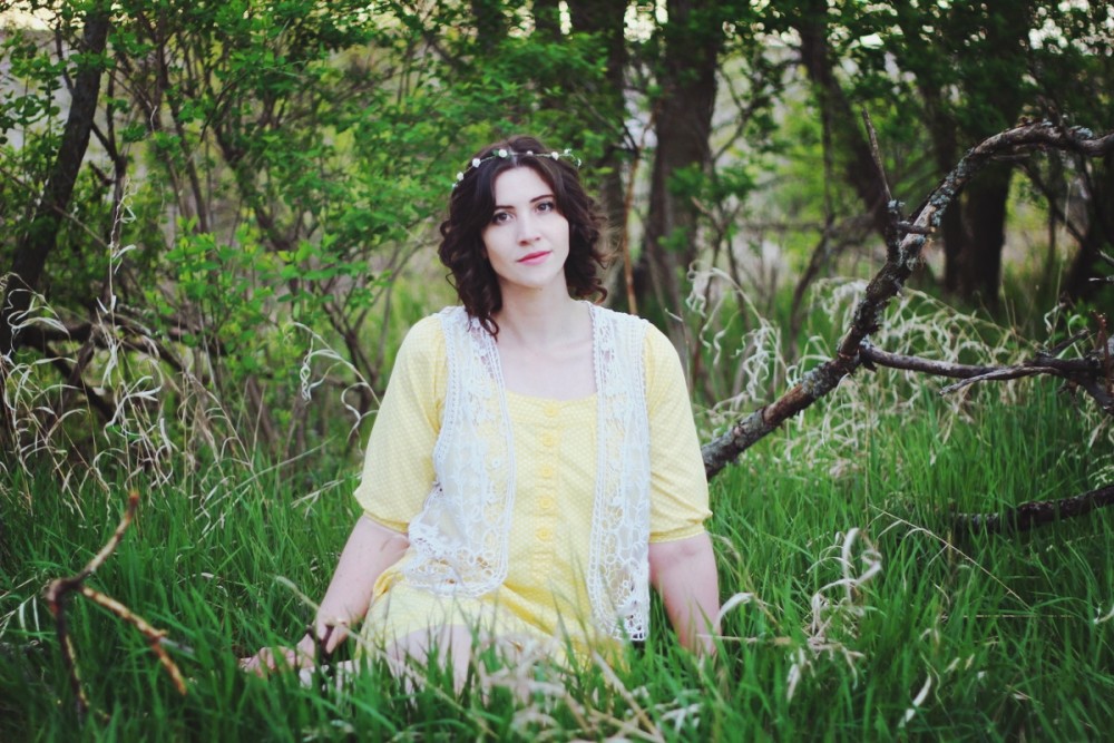 hannah rupp the outfit repeater Boho yellow dress flower crown woodsy outfit photography