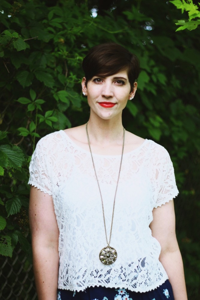 Flourishing Fashionista: Floral Pants & A Lace Crop Top | theoutfitrepeater.com hannah rupp the outfit repeater floral high waisted pants white lace crop top summer fashion