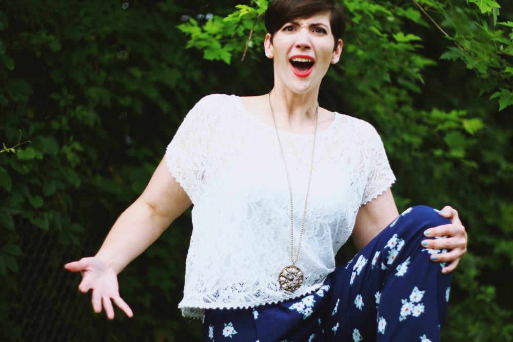 Flourishing Fashionista: Floral Pants & A Lace Crop Top | theoutfitrepeater.com hannah rupp the outfit repeater floral high waisted pants white lace crop top summer fashion