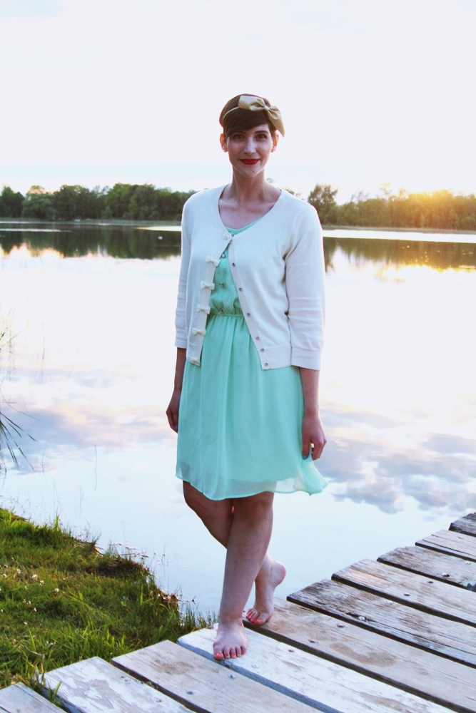 Seasonally Confused: A Christmas Outfit in June