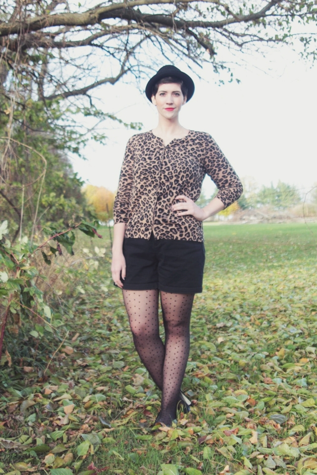 lady_in_leopard_001
