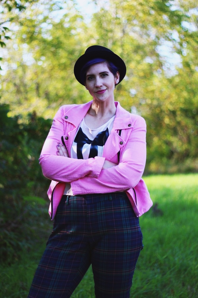 plaid-pants-quirky-basics-outfit-06