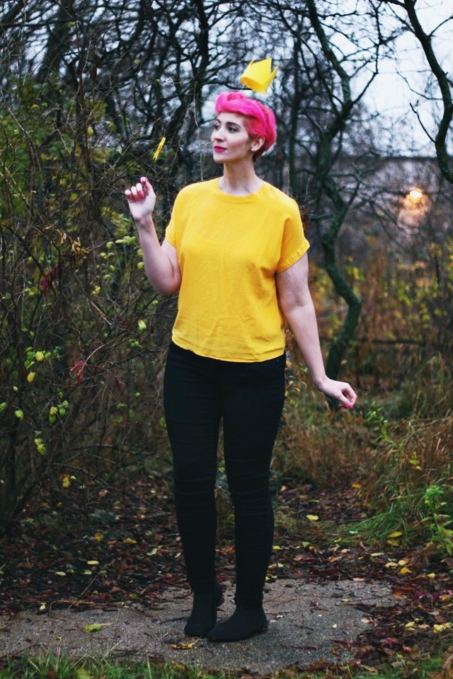 A Fairly Odd Halloween Costume | The Outfit Repeater Fairly OddParents Wanda Halloween costume, pink pixie cut, floaty crown, magic wand