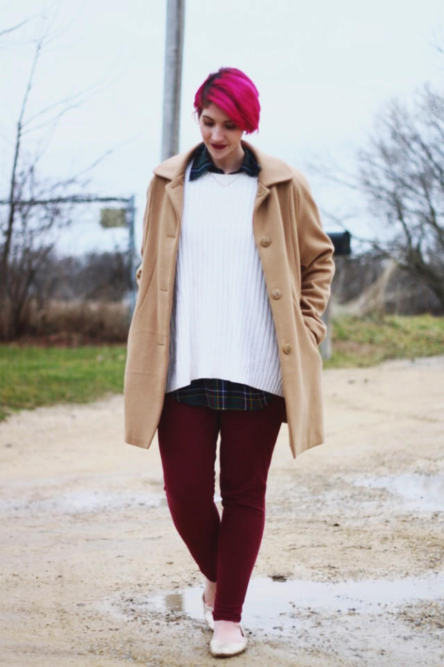 home-alone-inspired-outfit-plaid-sweater-christmas-01