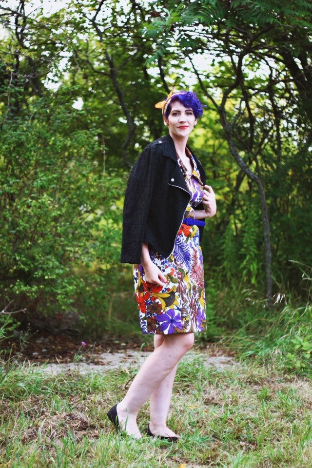 horse-print-dress-purple-hair-outfit-03