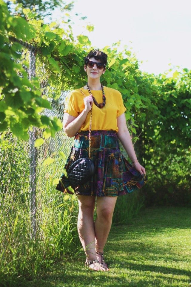 yellow-top-mixed-skirt-outfit-02