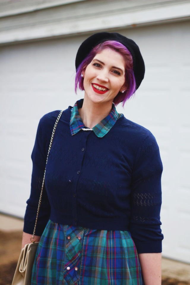 1950s-inspired-outfit-plaid-dress-02