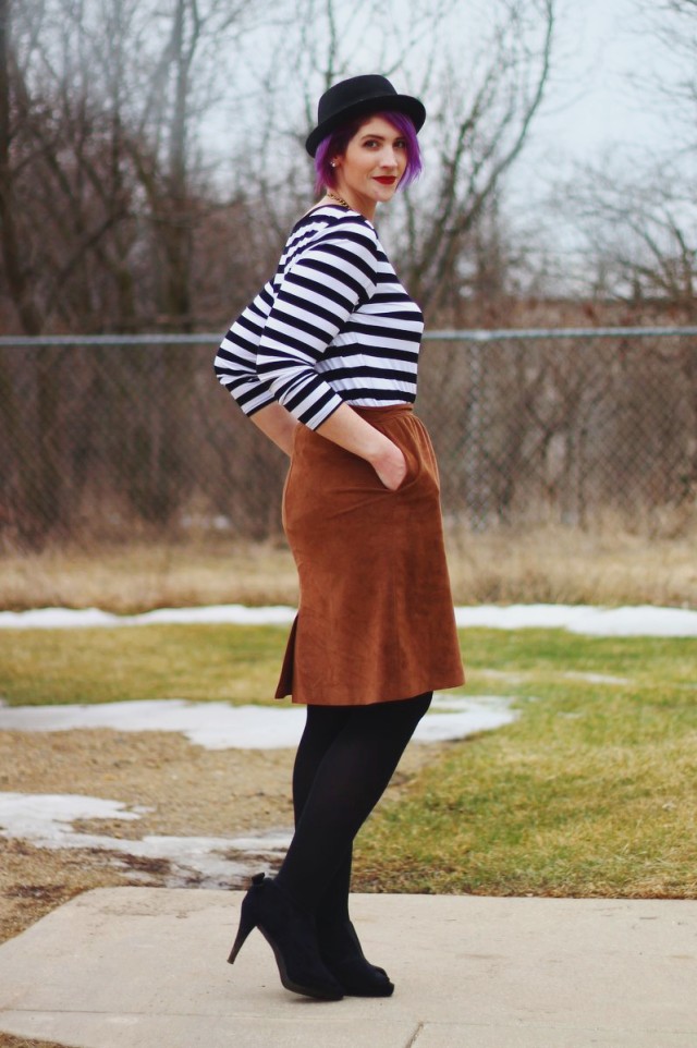 Stripes and Suede Skirts Forever | theoutfitrepeater.com Outfit: striped top, brown suede skirt, statement necklace, black heeled booties, red lip, black pork pie hat, purple hair