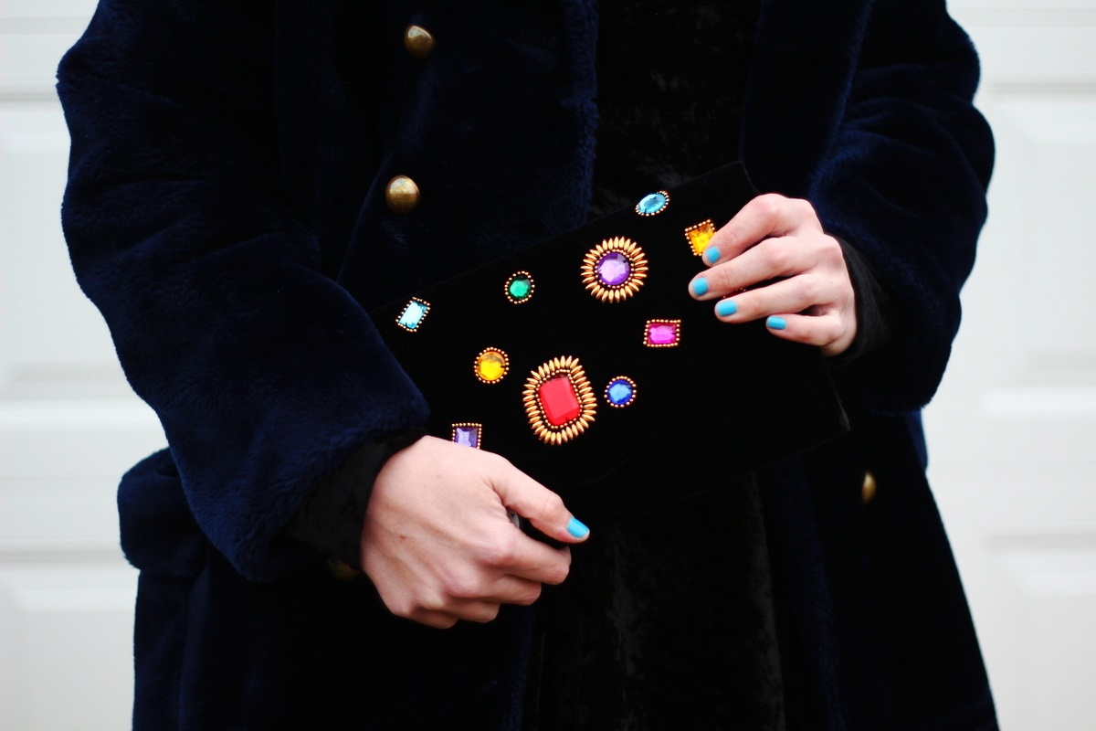 Outfit details: vintage navy blue faux fur coat, embellished black clutch