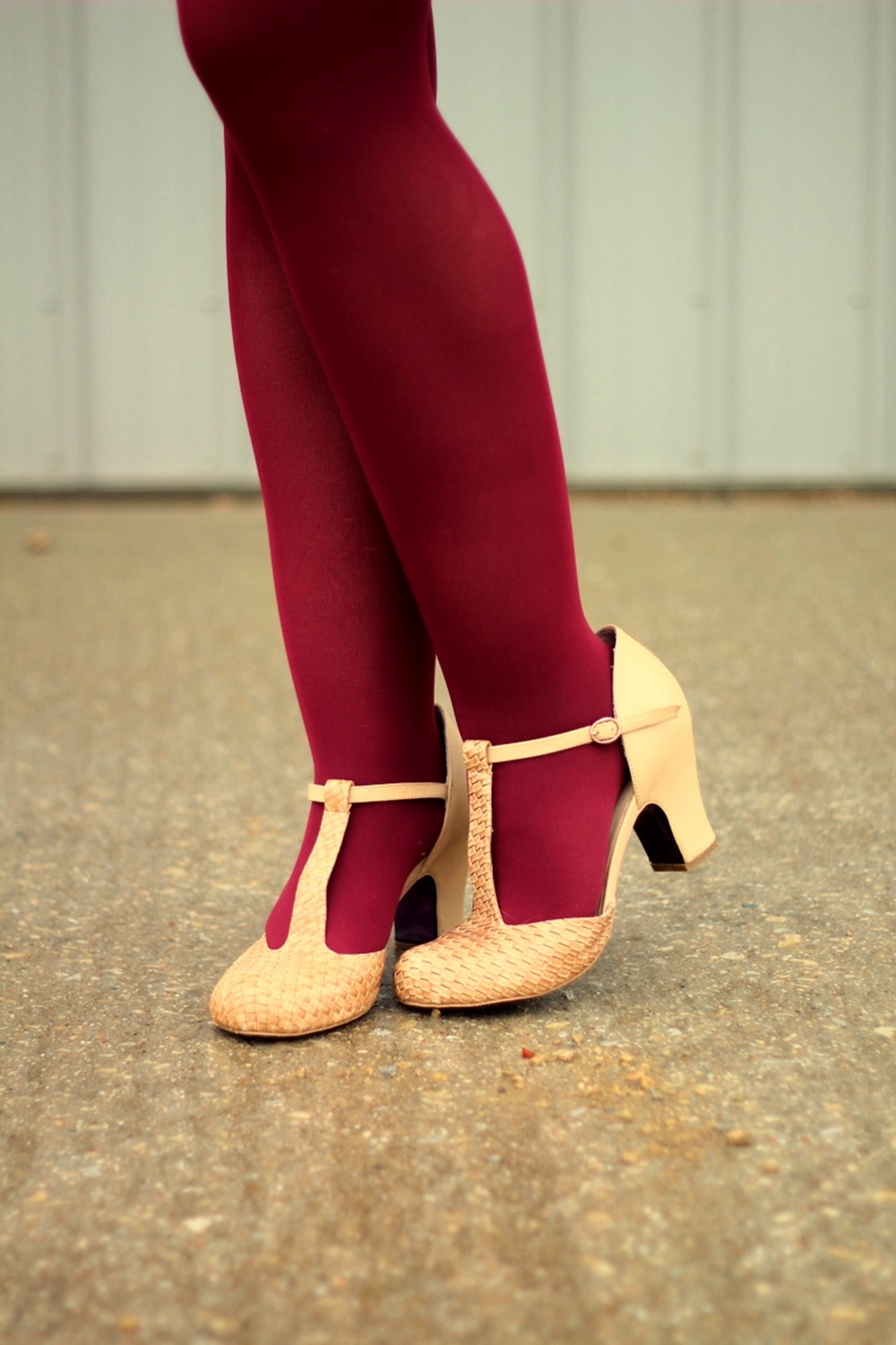Valentine's Day outfit Thrifted floral dress, beige cardigan, bowler hat, dark lipstick, maroon tights, beige t-strap style high heels