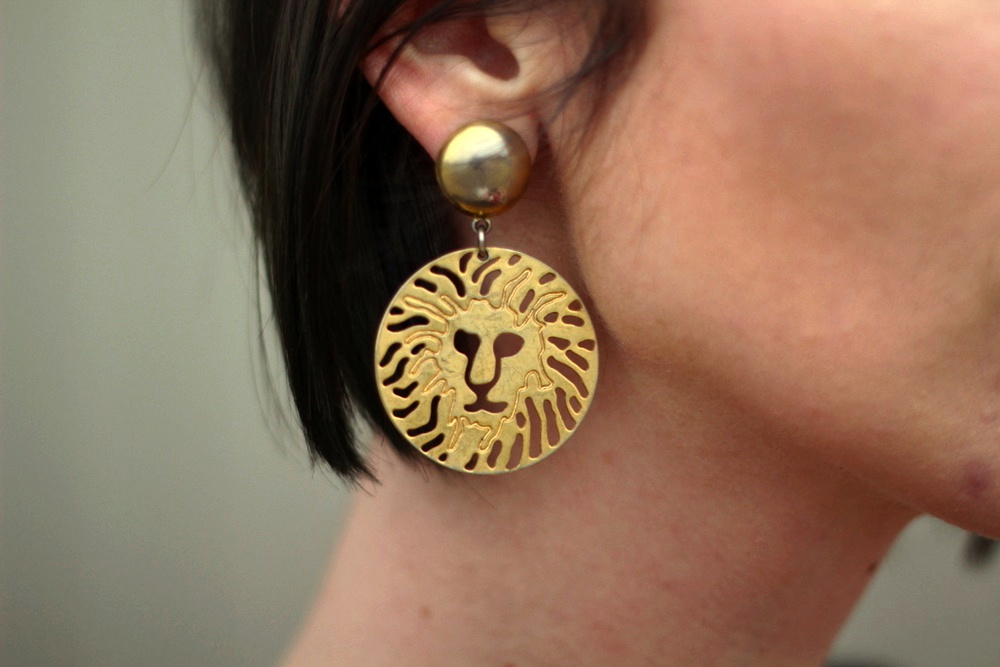 Black lace top, thrifted floral skirt, Revlon Really Red lipstick, vintage gold lion head earrings, black We Love Colors tights, red purse, red ballet flat shoes