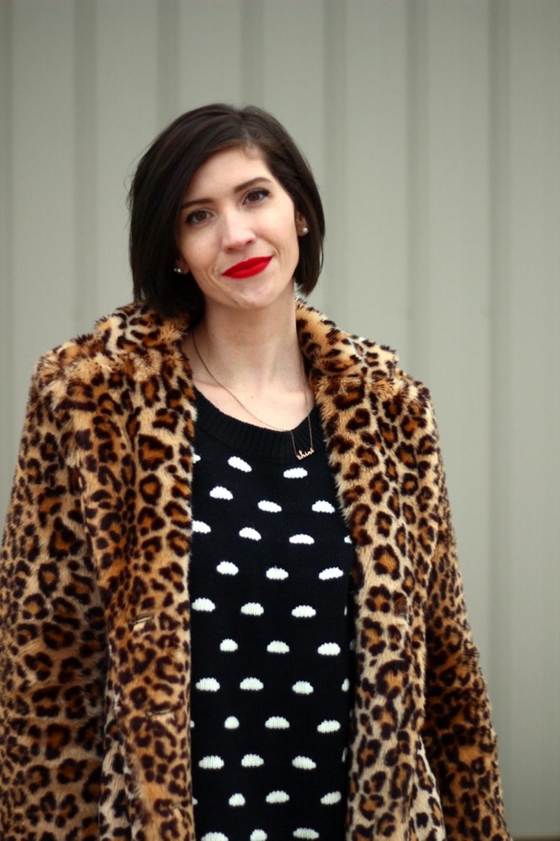 wearing a sweater winter cool girl the outfit repeater hannah rupp boyfriend jeans leopard print coat