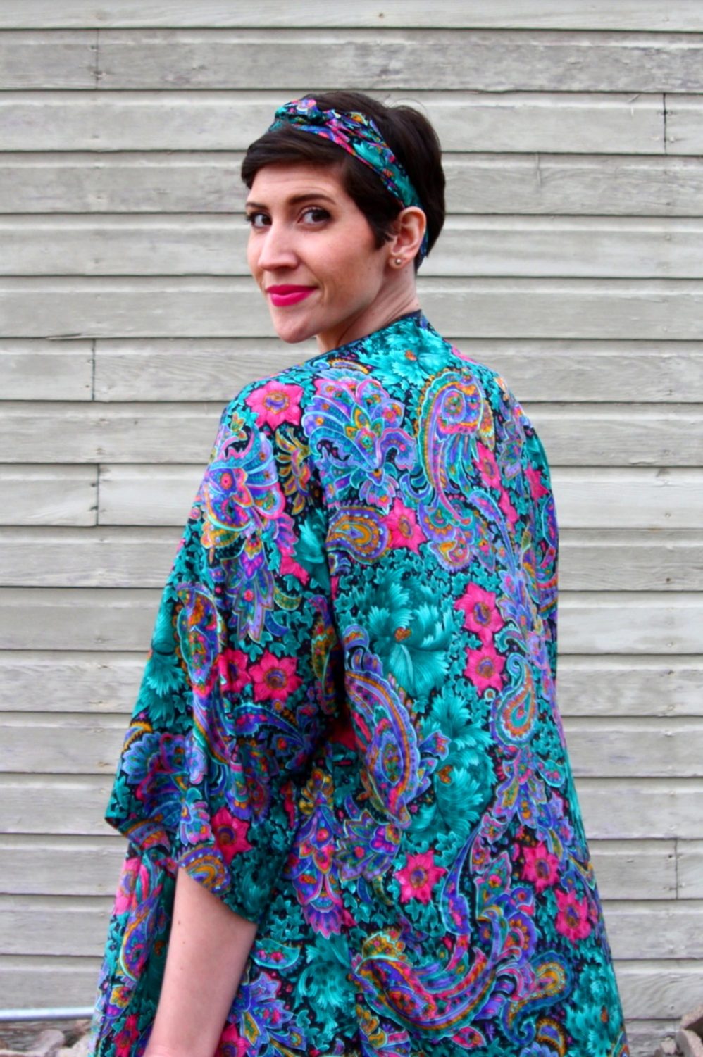 Outfit yellow top, vintage thrifted kimono robe lingerie, denim skirt buttonup, wooden bead necklace, cognac platform shoes ThredUp, YSL fuchsia lipstick