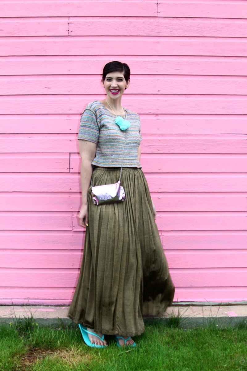 Colorful Outfits To Inspire You This Weekend | theoutfitrepeater.com pink wall house garage, outfit rainbow crop top, bronze vintage maxi skirt, walmart flip flops aqua teal, diy pom pom necklace, colourpop heart on lippie stix, diy clutch purse makeup bag