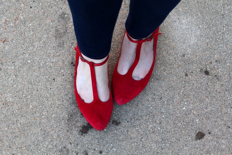 outfit Lemon print blouse, high waisted jeans, red flats, MAC Ruby Woo lipstick, curly pixie haircut, red purse