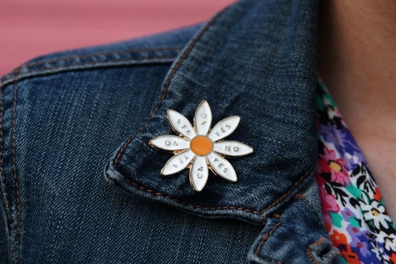 Floral romper, thrifted denim jacket, flower enamel pin, white Lulus sandals, sea foam green sunglasses, Colourpop lippie stix Heart On