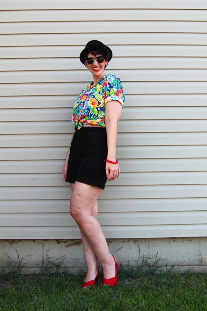 1980s outfit Hawaiian Print Shirt, high waisted shorts, red kitten heels, pork pie hat, red lipstick, sunglasses, bangle
