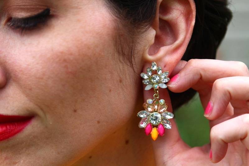 outfit detail floral shorts summer, yellow blouse, red purse, colourpop bossy lippie stix, pixie hair cut, lulus white sandals