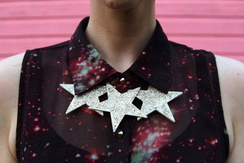 An Out of This World Outfit | theoutfitrepeater.com solar eclipse 2017 outfit Galaxy print shirt, navy blue skirt, gold glitter flats, DIY star statement necklace