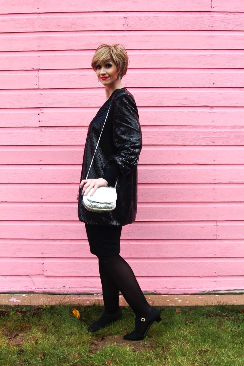 My Transformation Into A 1980s Icon: Tammy Faye Bakker Halloween Costume | theoutfitrepeater.com the outfit repeater hannah rupp Tammy Faye Bakker Halloween Costume thrifted vintage sequin dress drag makeup outfit 1980s messner rupaul