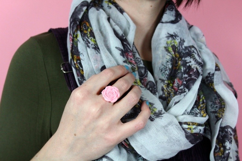 Winter Capsule Wardrobe Challenge: Day 6 | theoutfitrepeater.com the outfit repeater hannah rupp winter capsule wardrobe challenge thrifted vintage purple olive green cute