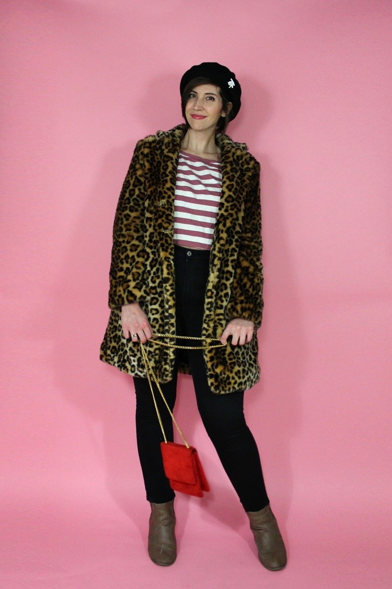 hannah rupp the outfit repeater Striped crop top, H&M high waisted jeans, vintage beret, Forever 21 leopard print coat, tan booties