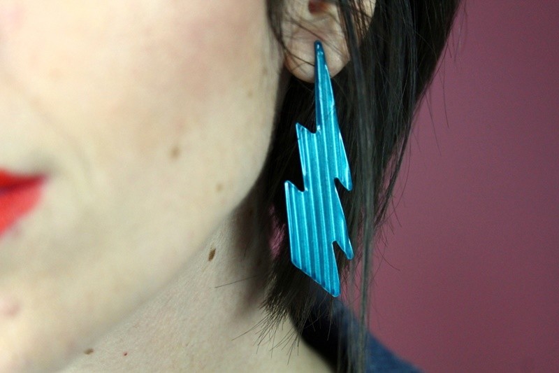 the outfit repeater hannah rupp family brother thrifting challenge striped dress we love colors tights spring fashion