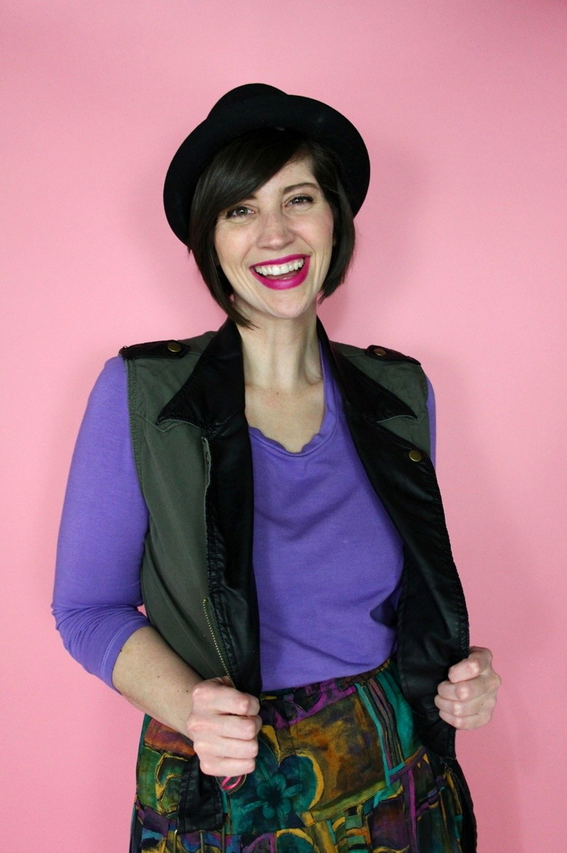 hannah rupp the outfit repeater ultra-violet spring trend pantone color of the year thrifted fashion