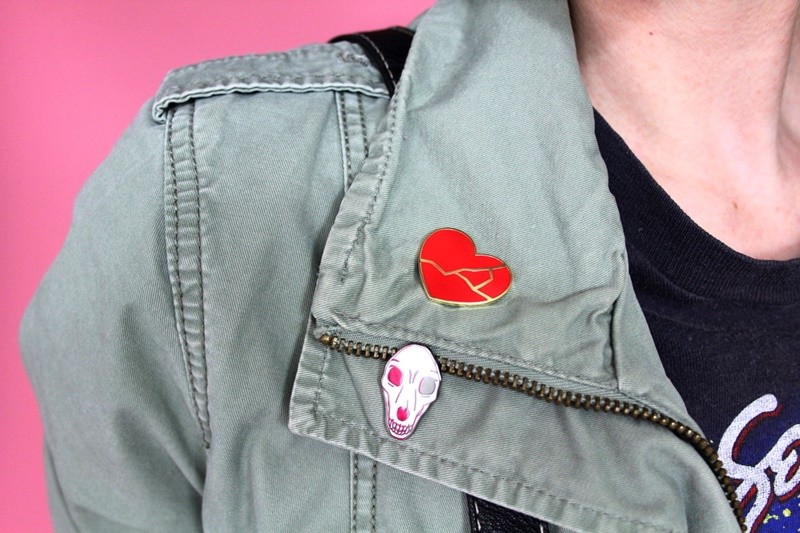 hannah rupp the outfit repeater simple clothing hacks vintage thrifted punk edgy flair enamel pins