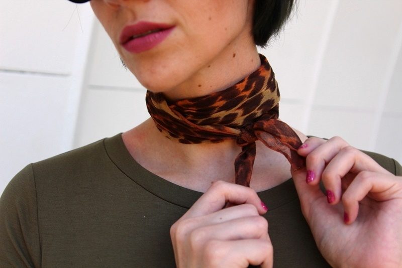 fall 2018 fashion trends in your closet vintage thrifted animal print monochrome 1980s hannah rupp the outfit repeater