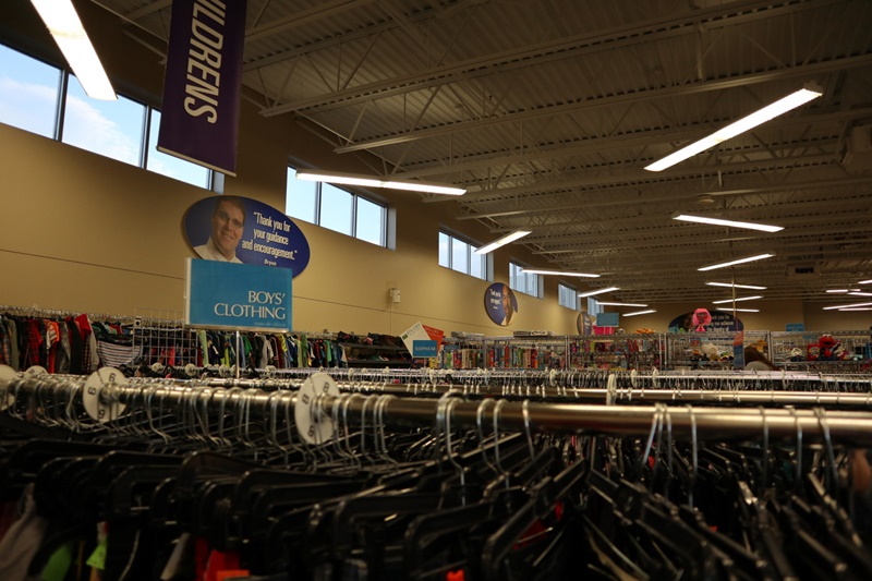 the-outfit-repeater-hannah-rupp-fashion-blog-best-wisconsin-thrift-stores-thrifting-secondhand-16