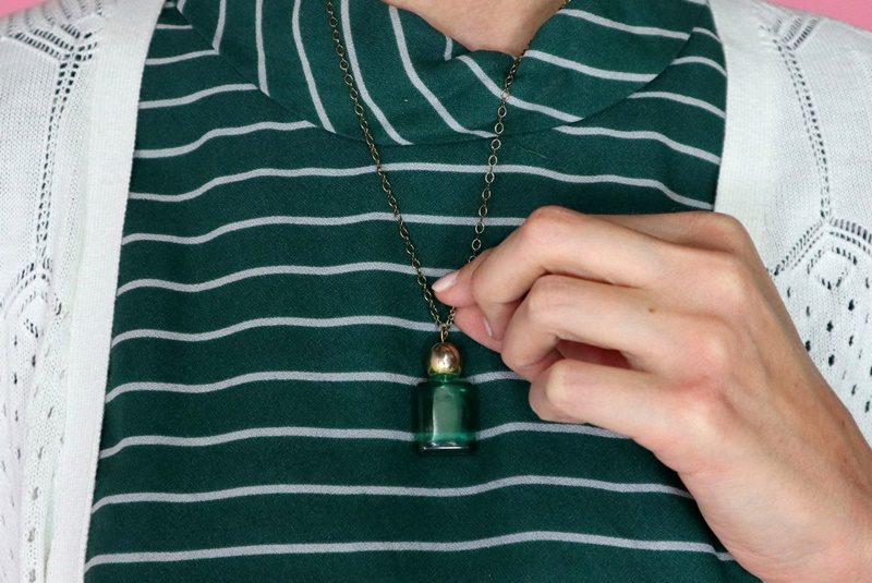 the outfit repeater hannah rupp vintage 1940s style thrifted dress arsenic and old lace