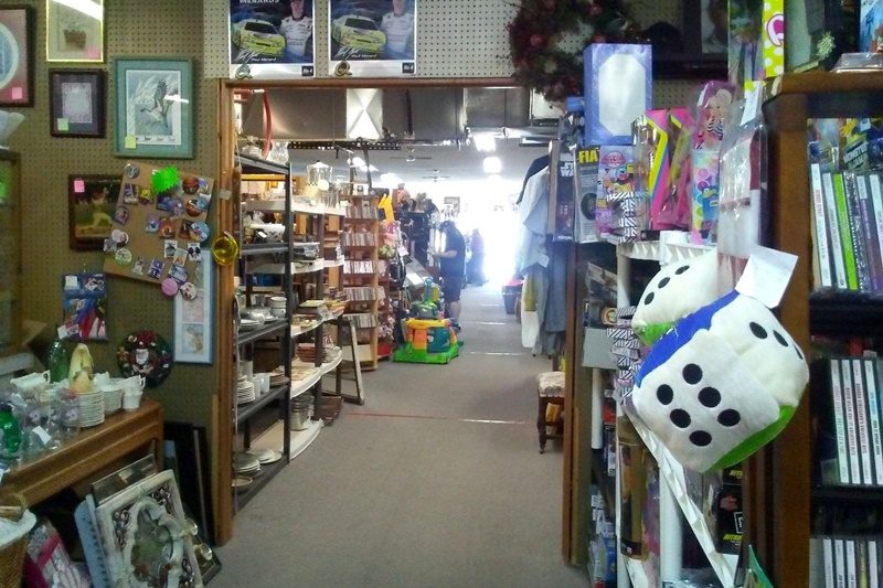 janesville wisconsin thrift store review j&b outlet resale retreat hannah rupp the outfit repeater