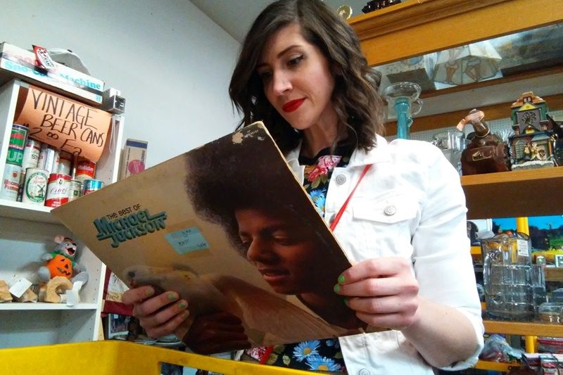 janesville wisconsin thrift store review j&b outlet resale retreat hannah rupp the outfit repeater