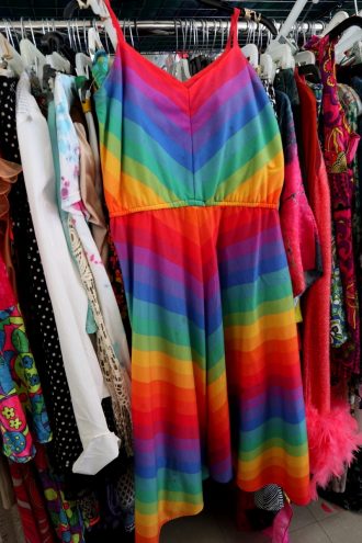 the-outfit-repeater-hannah-rupp-fashion-blog-thrift-store-reviews-northern-illinois-goodwill-inexpensive-cheap-shopping-secondhand-thrifting-04