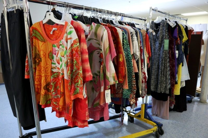 shop goodwill online thrift secondhand website hannah rupp the outfit repeater