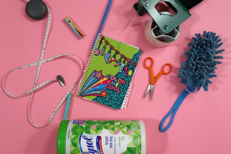 The Right Way To List on Poshmark To Make $$$ | theoutfitrepeater.com how to best way to make money on poshmark hannah rupp the outfit repeater