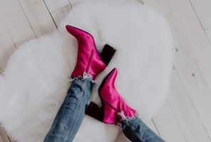 How To Dress Like a Fashion Blogger on a Thrift Store Budget