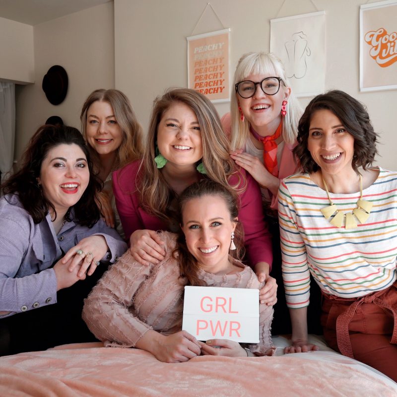 thrift babes secondhand fashion bloggers hannah rupp the outfit repeater madison wisconsin