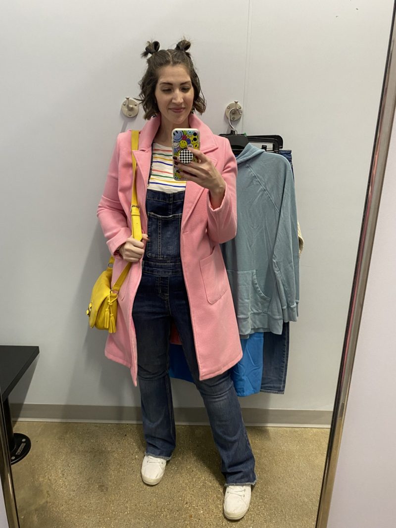 9 Fun Ways To Wear Flare Denim Overalls | theoutfitrepeater.com