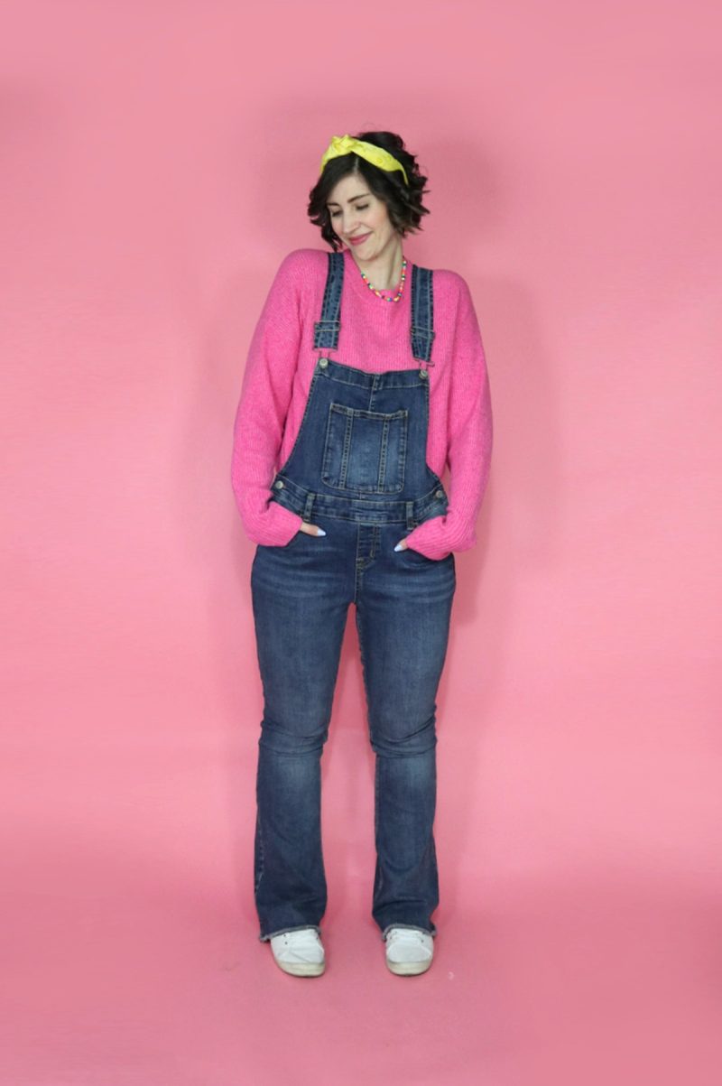 9 Fun Ways To Wear Flare Denim Overalls | theoutfitrepeater.com
