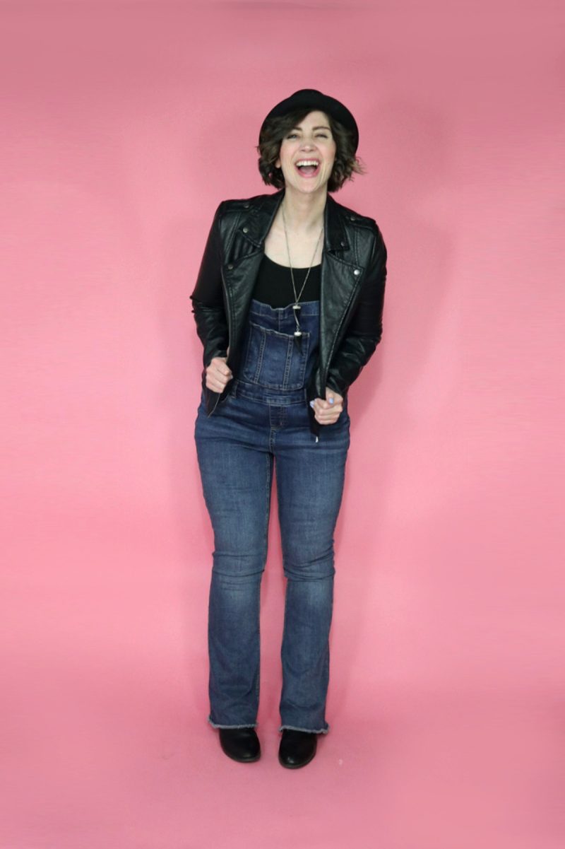 9 Fun Ways To Wear Flare Denim Overalls | theoutfitrepeater.com