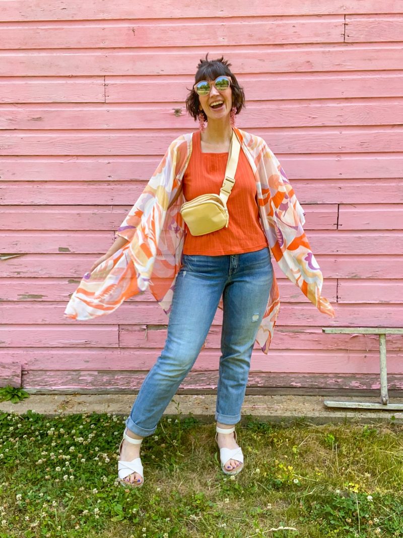 2 Ways To Style A Thrifted Kimono For Summer | theoutfitrepeater.com