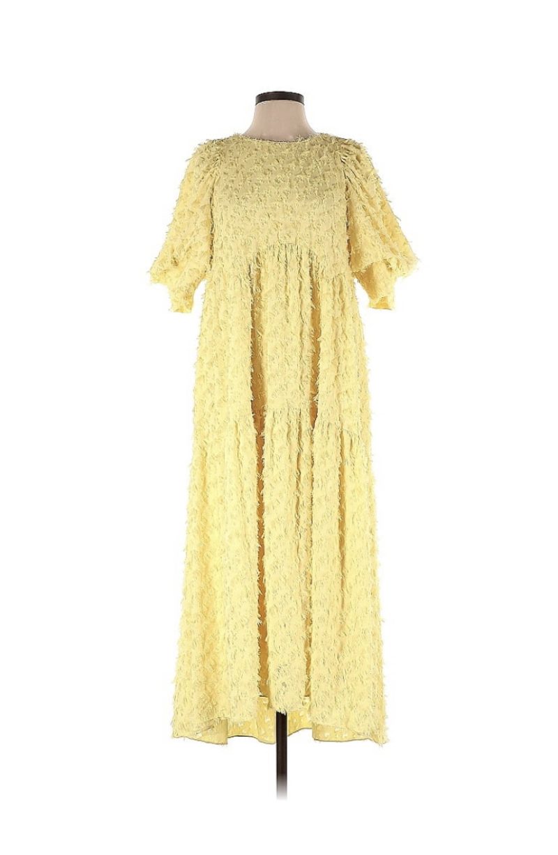 What I Bought From thredUP vs. What It Actually Looks Like | www.theotutfitrepeater.com