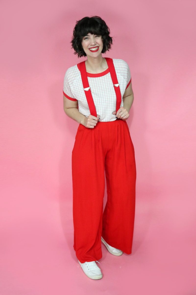 3 Stylish Ways To Wear Red Suspenders | theoutfitrepeater.com