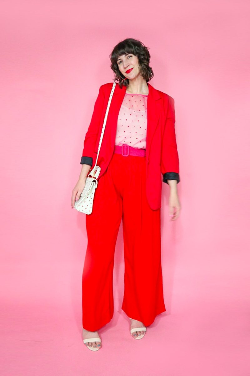 4 Comfy & Cute Galentine's Day Outfits | theoutfitrepeater.com